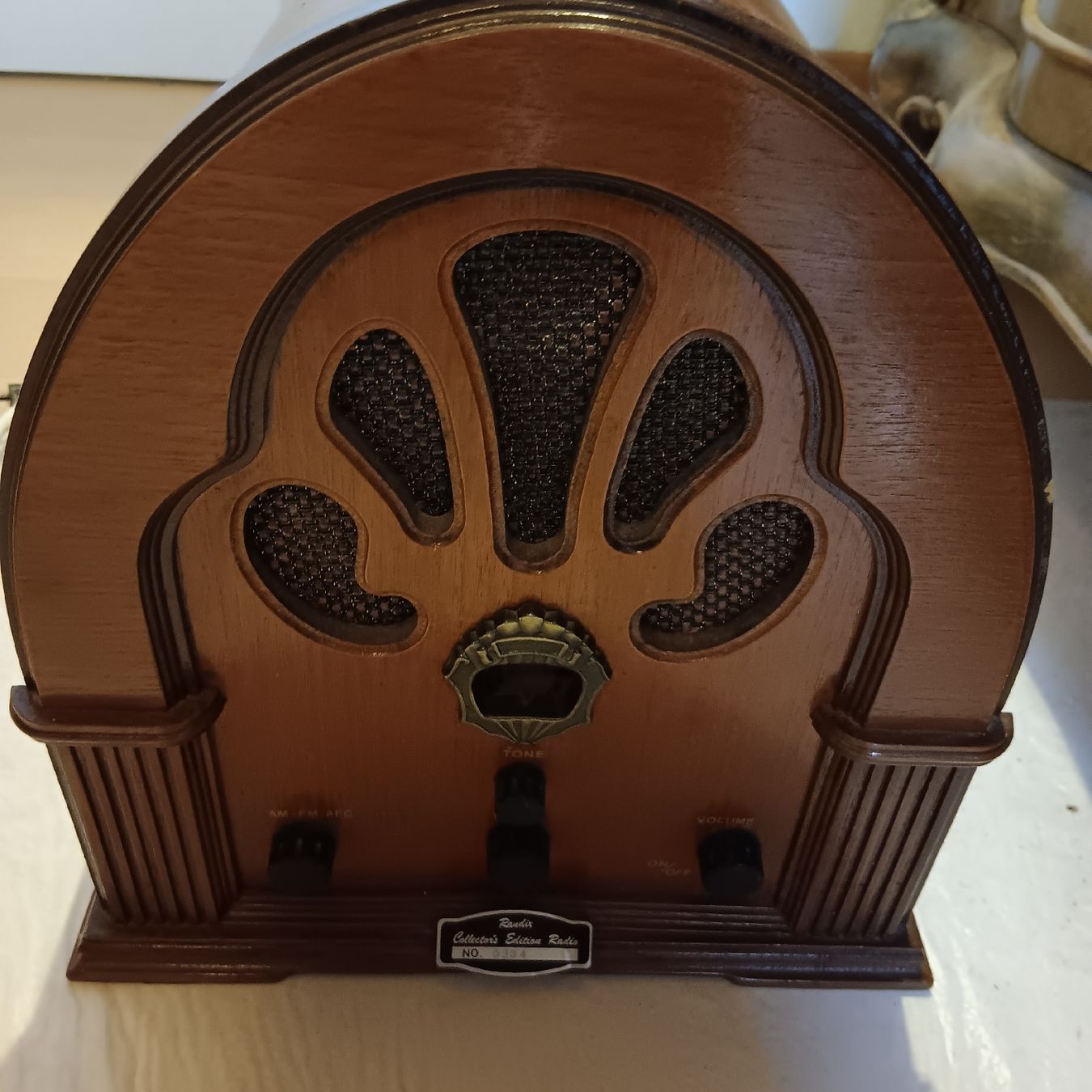 Radios: Antiker Radio 220w – Gebraucht aus Zell LU von erwin61
