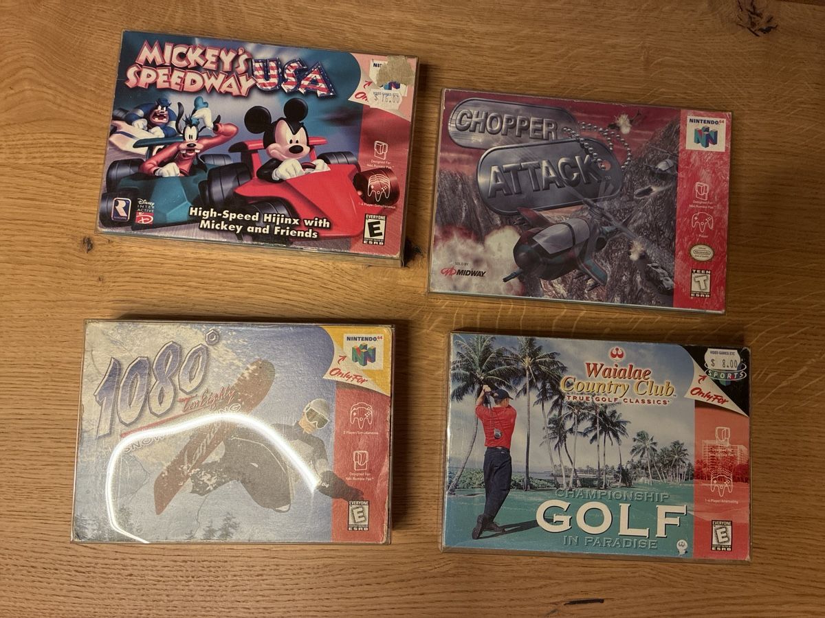 Nintendo Custodie protettive: 4 Nintendo 64 Hüllen – Usato da Basel venduto da Nintendofan123