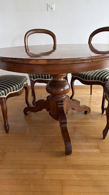 Set di tavolo e panche: Tisch und Stühle Louis-Philippe – Usato da Muttenz venduto da lillizoo 1