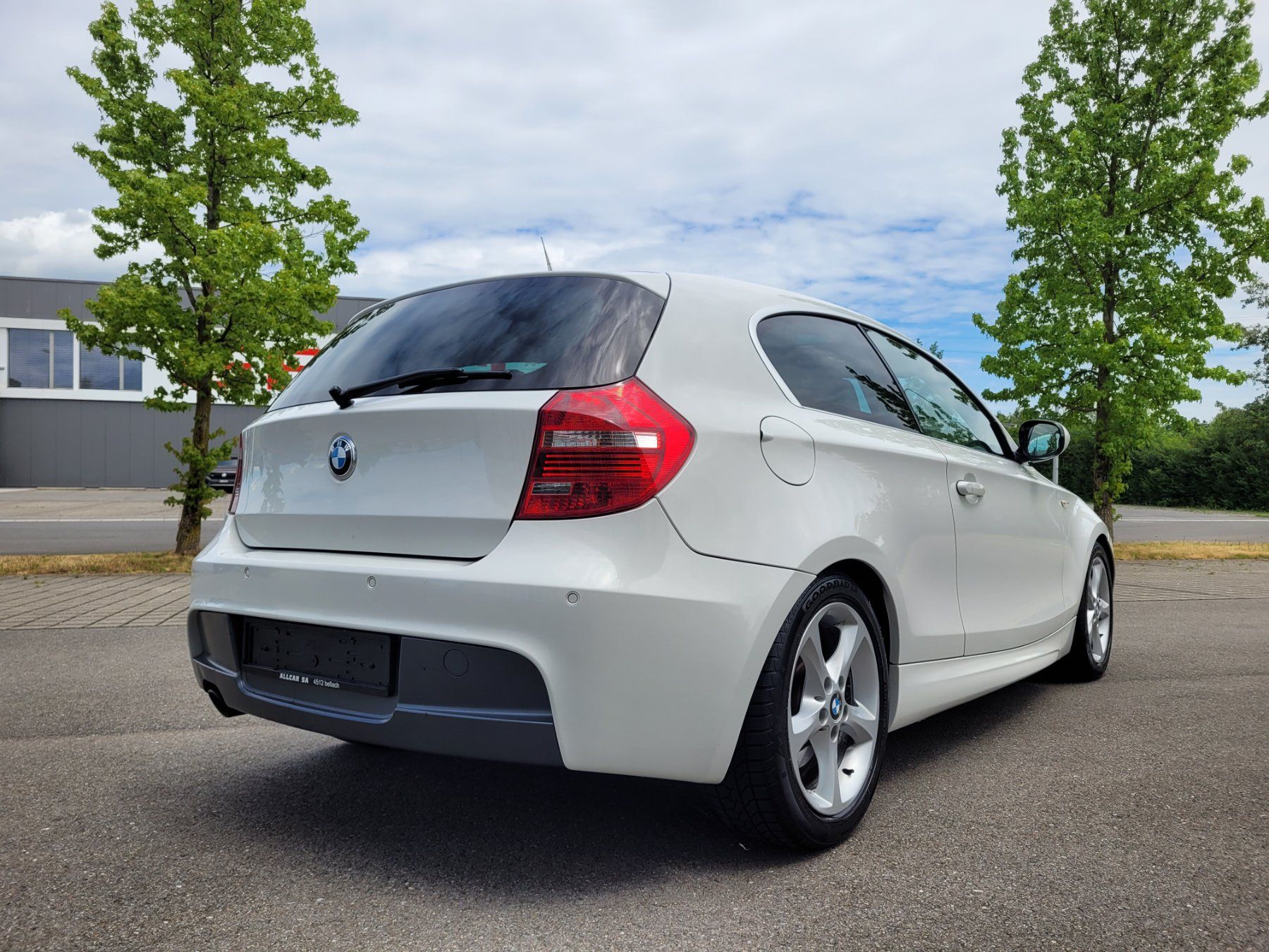 BMW Automobili: BMW 123d M-Sport-Paket – Usato da Emmenbrücke venduto da Jackpot666 2
