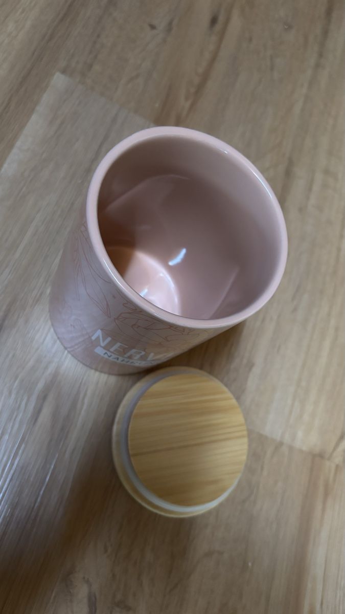 Behälter & Ähnliches: Dose “Nervennahrung” Rosa mit Blumenmuster – Neu (gemäss Beschreibung) aus Roggwil BE von R.. 1