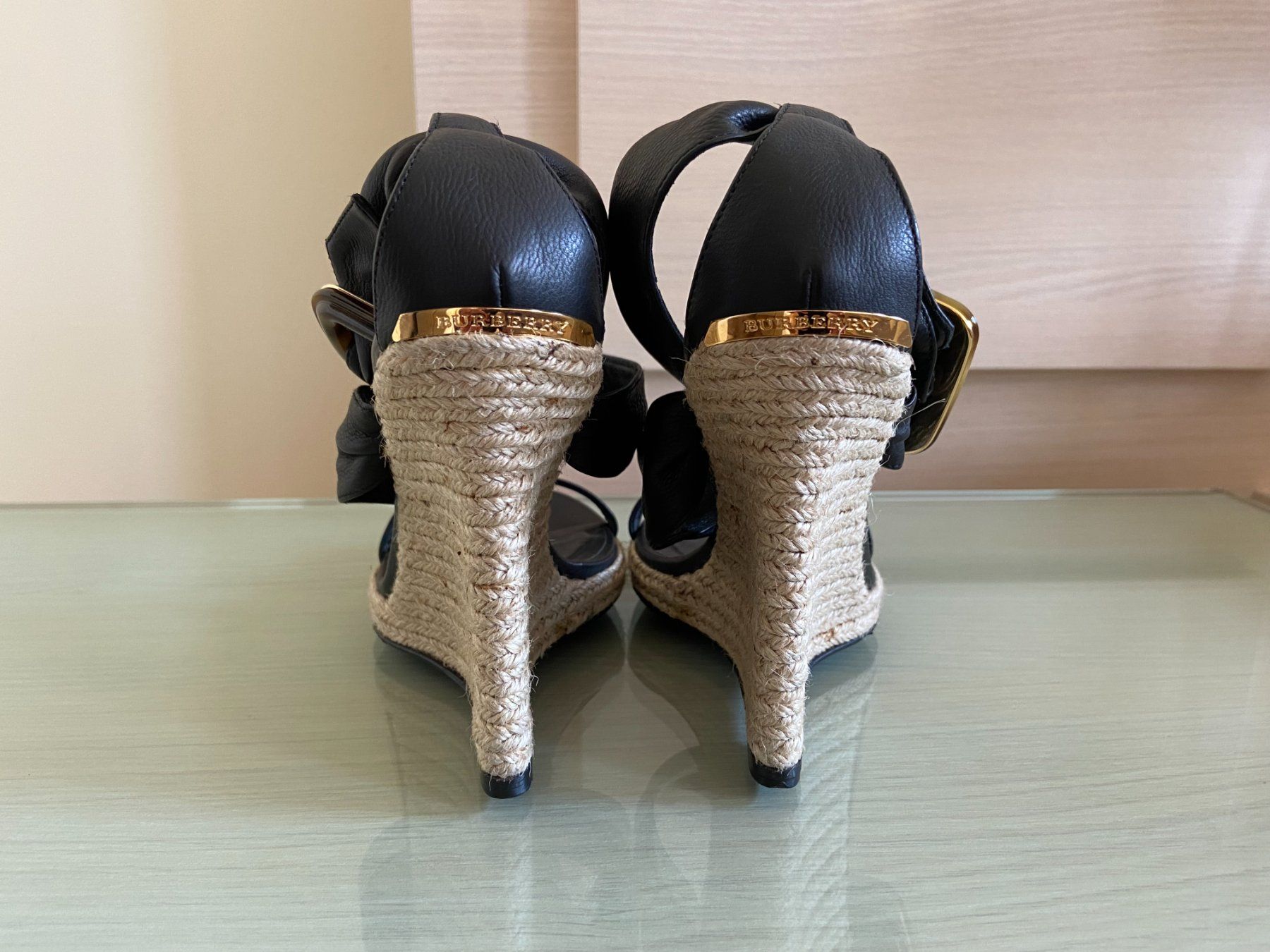 Burberry Damenschuhe: Burberry Wedges Catsbrook Grösse 36 – Gebraucht aus Zürich von Maki8 6