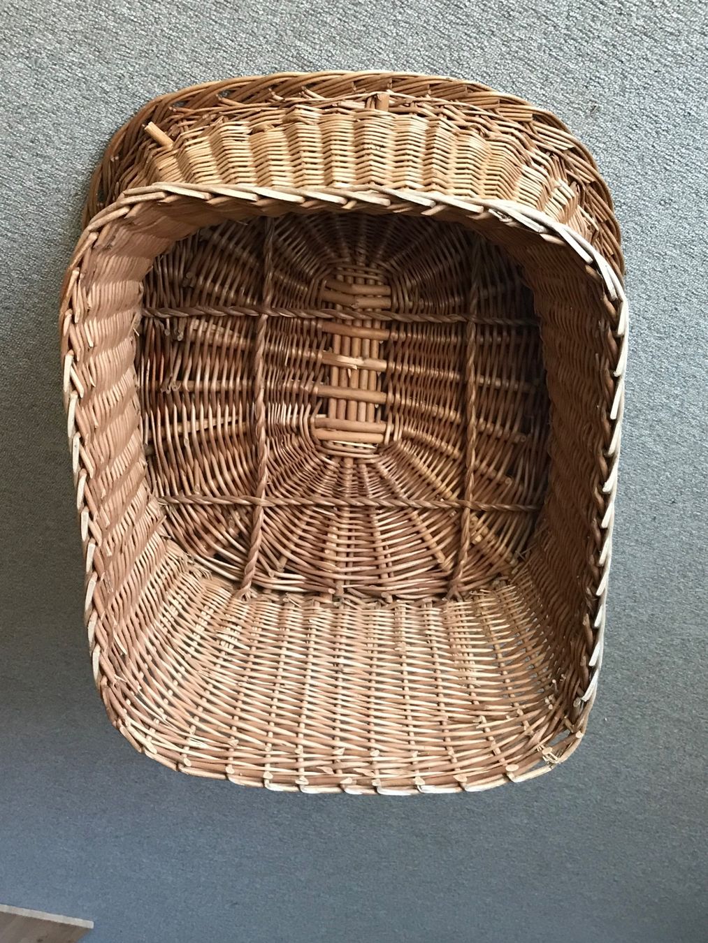 Autres antiquités ou arts: Korb Vintage Korbsessel Korbstuhl – D'occasion à Däniken SO par allerlei54 7
