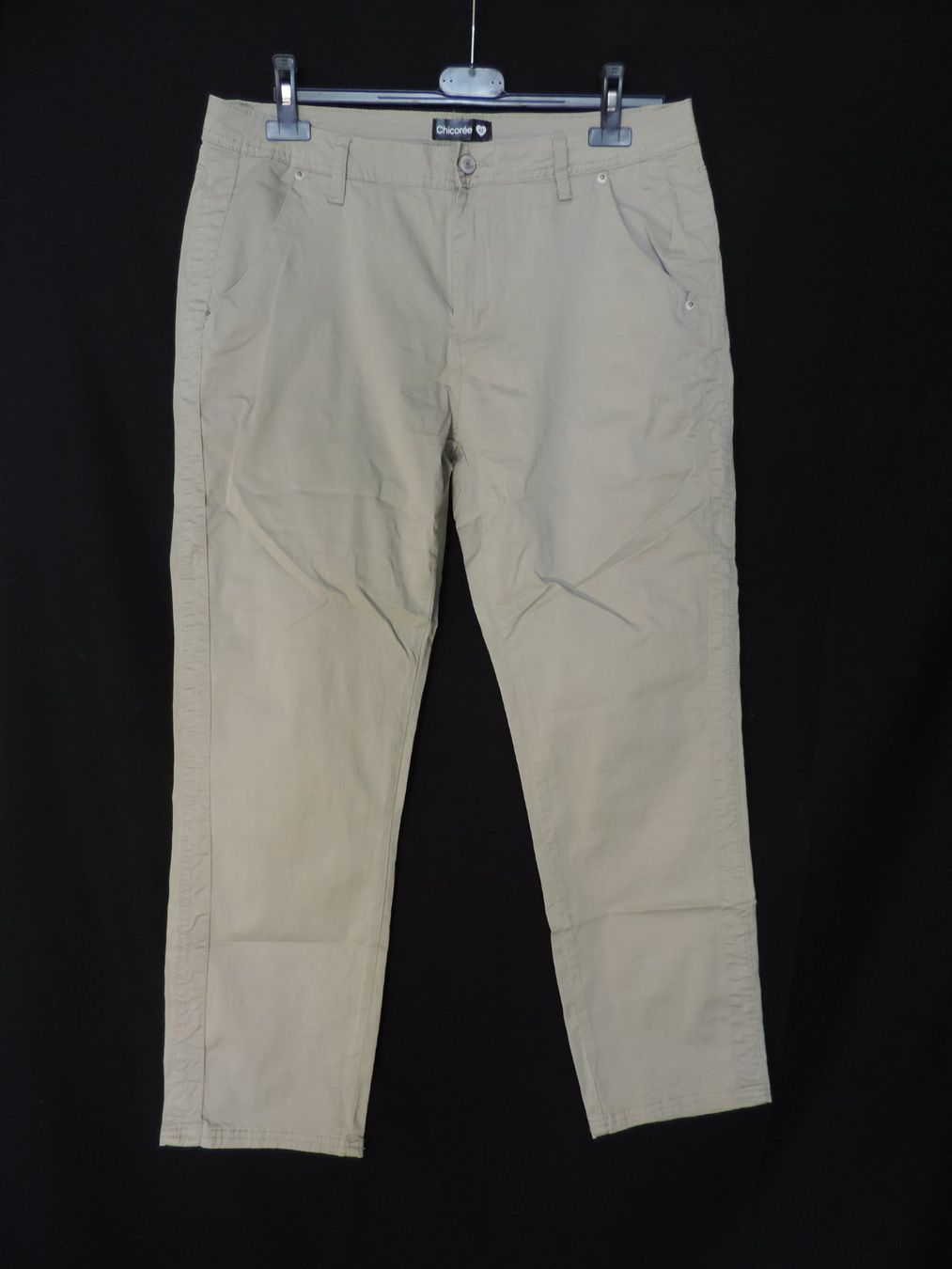 Pantaloni: pantalon vert kaki clair – Usato da Genève venduto da Axelle333 4