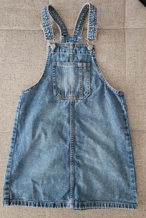Latzkleid Jeans, Grösse 134, Top Zustand!