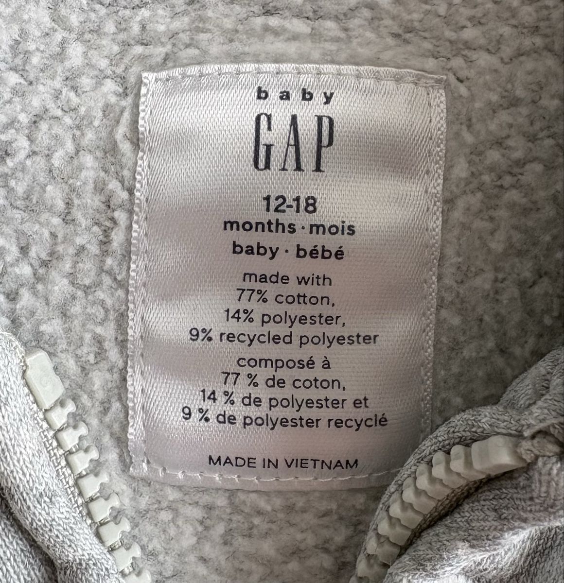 Gap Maglioni & Felpe: GAP Baby Kapuzenpullover, Grösse 12-18 Monate – Usato da Zollikon venduto da Xblanka 2