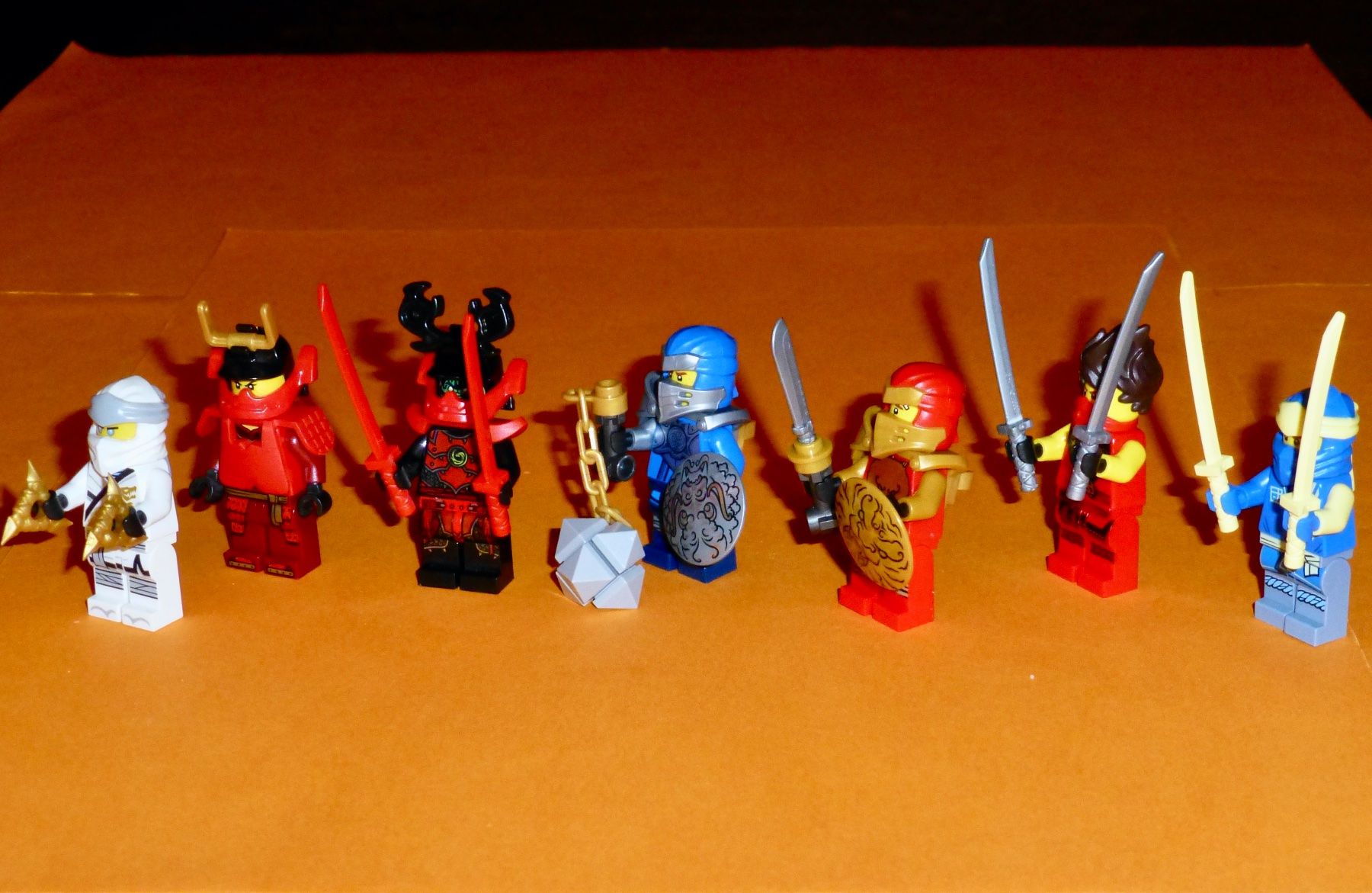 Lego Giocattoli: Lego Ninjago / 7 Minifiguren + Waffen – Usato da Langnau am Albis venduto da Maugli 2