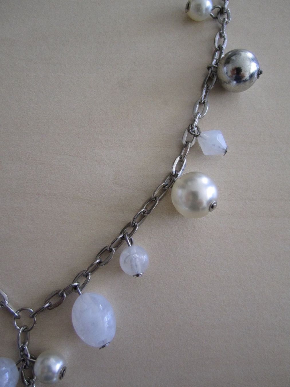Catenine: Collier avec cœur et perles – Usato da Lausanne venduto da Kmm03 3