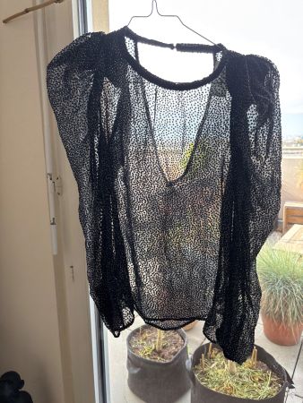 Chemisier noir transparent à pois, taille S, élégant ✨