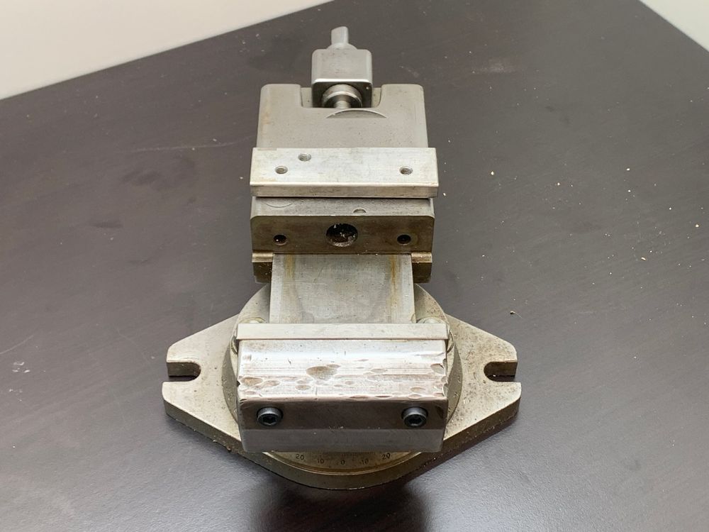 Aciera F3 Schraubstock (Fräsmaschine, Bohrmaschine) (Defekt) in ...