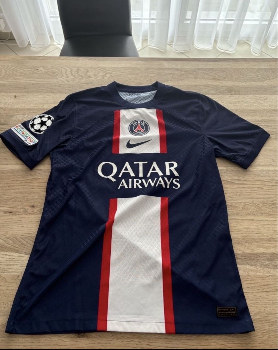 Canottiere & Pantaloni: PSG Trikot Neymar #10 – Usato da Basel venduto da kleinerprinz 1