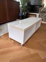 Schönes TV-Möbel