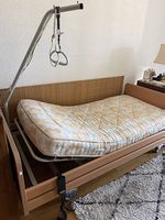 Pflegebett elektrisch, Garantie, 6 Monate alt