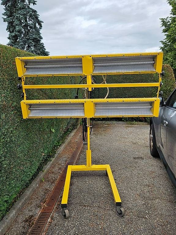 Lampade: lampe infrarouge SPANESI – Usato da St-Barthélemy VD venduto da meal83 3