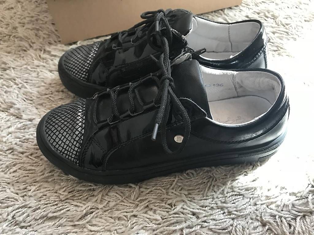 Scarpe da donna: Bartek Stiefeletten – Usato da Bürglen UR venduto da VKorchynskyi 1