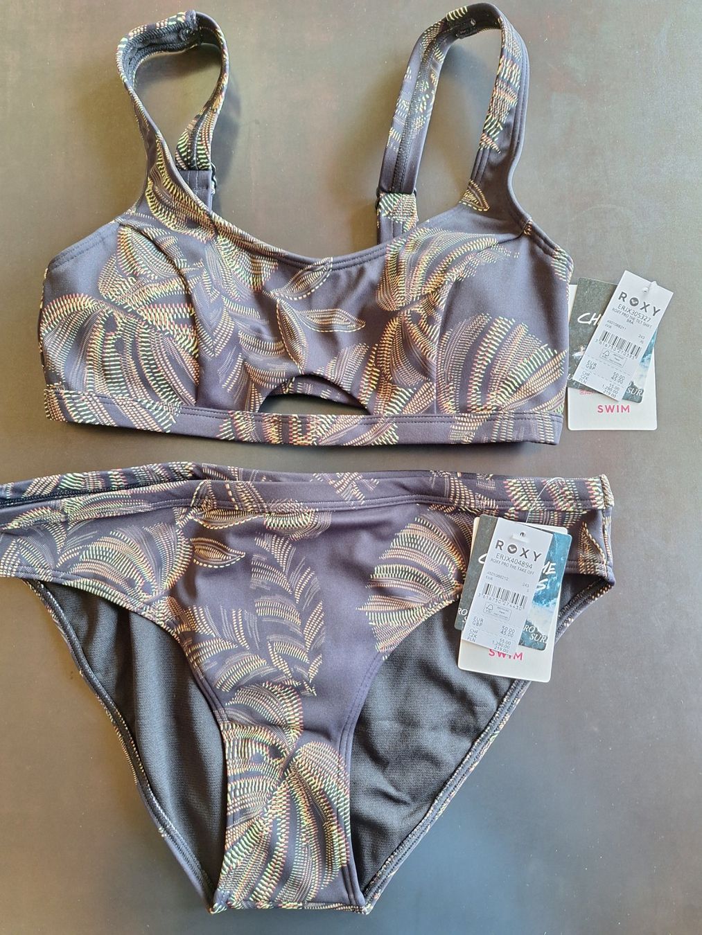 Roxy Costumi da bagno & Bikini: Bikini Roxy Gr. XS/S – Nuovo e nell'imballaggio originale da Andelfingen venduto da Rihanna9