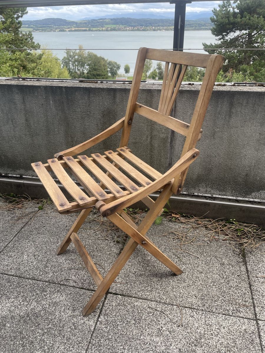 Sedie: Ancienne Chaise Pliante en Bois Massif – Usato da Vallamand venduto da Bricbracbroc82 1