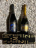 Lot de 2 bouteilles de Champagne "passage à l'an 2000"