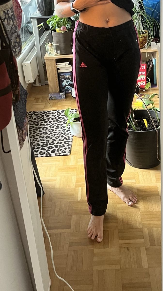 Adidas Pantaloni: adidas trainerhosen – Usato da Bern venduto da fae_69vh 1