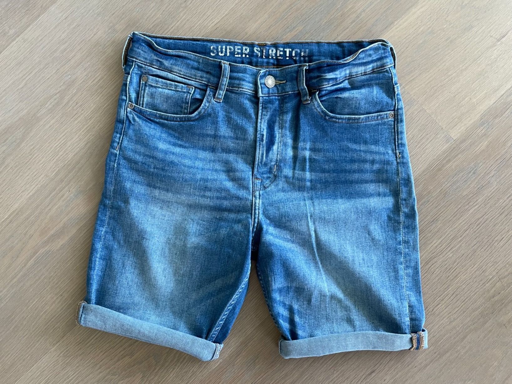 H&M Pantaloni: Jeans-Shorts in Grösse 164 – Usato da Rüschlikon venduto da user999