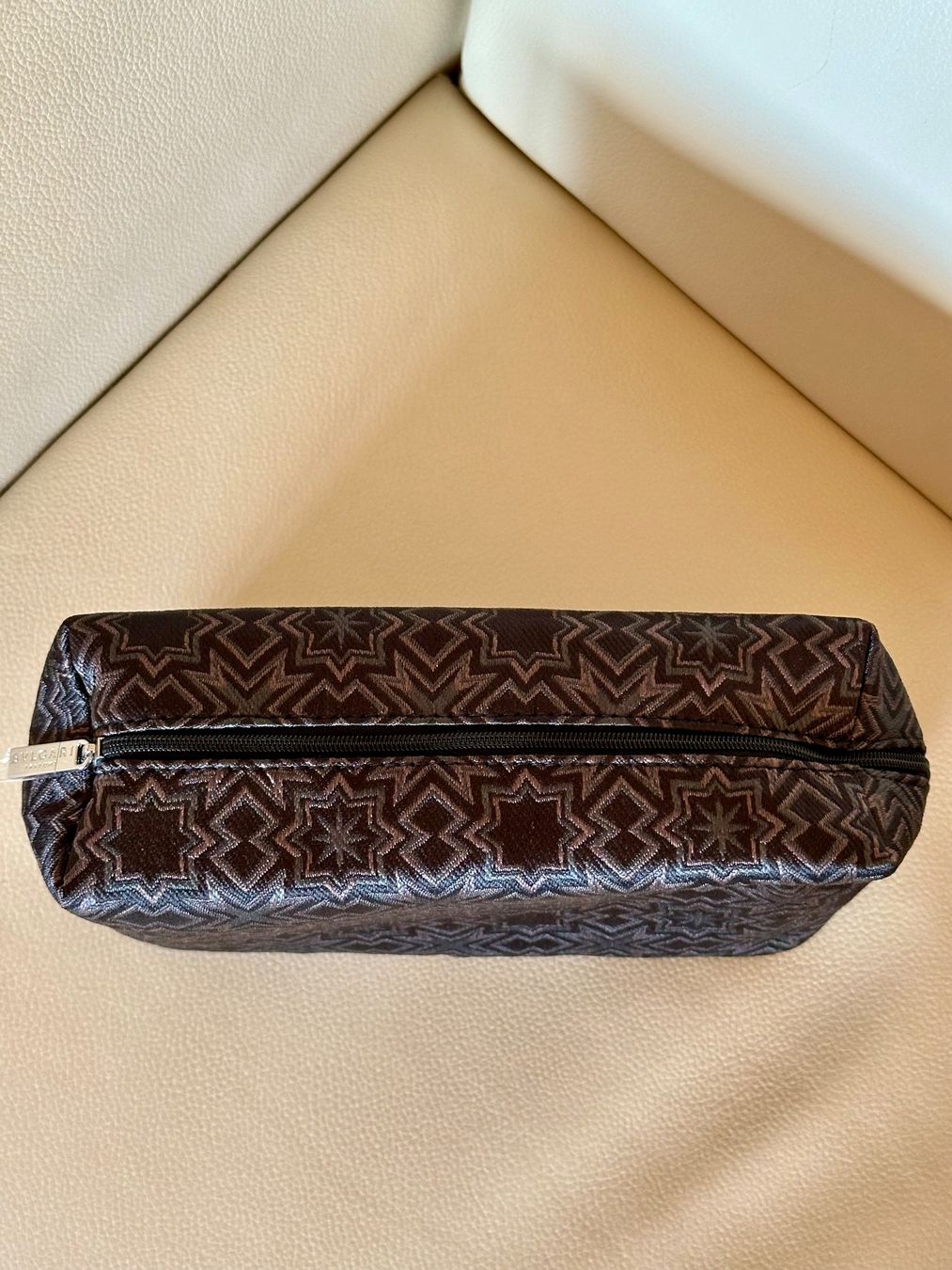 Custodie per cosmetici: Necessaire Bulgari Parfums – Usato da Mönchaltorf venduto da Delaire12 1