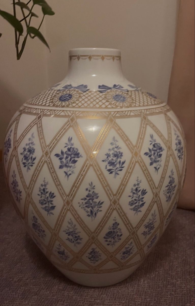 Hutschenreuther Vasi & Recipienti: Grosse Hutschenreuther Vase – Usato da St. Margrethen SG venduto da Lillicasso 2