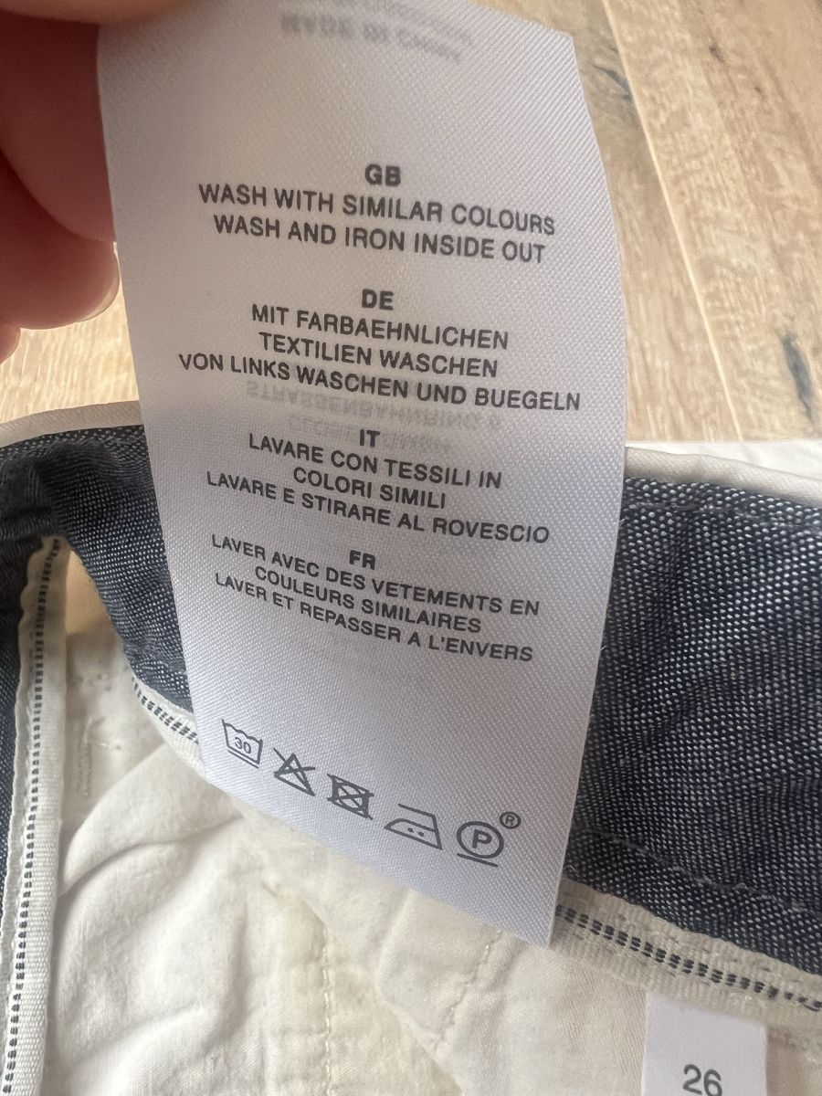 Closed Pantaloni: Coole CLOSED Chino, Eierschalenfarben - Cremeweiss, Gr. 26 – Usato da Hinwil venduto da Szaeni 4