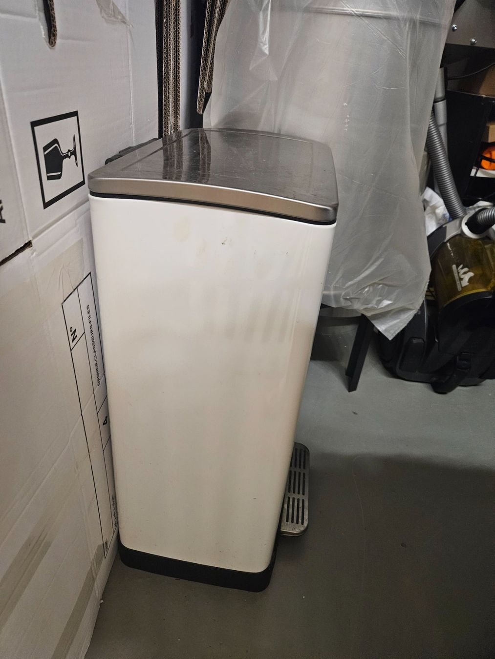 Wesco Cestini per rifiuti: Wesco Bin, 36L – Usato da Zürich venduto da cla_x5nr 1