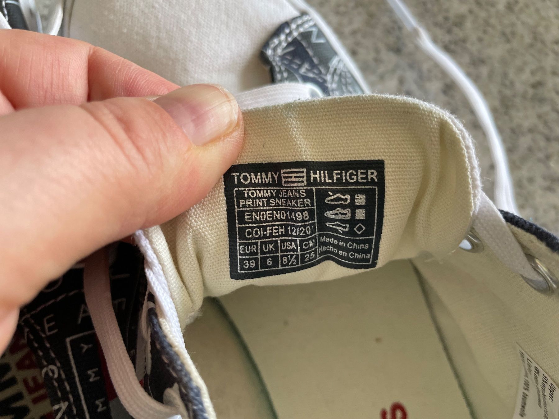 Tommy Hilfiger Damenschuhe: Tolle Sneaker von Tommy Hilfiger – Gebraucht aus Neuwilen von bobbel01 4