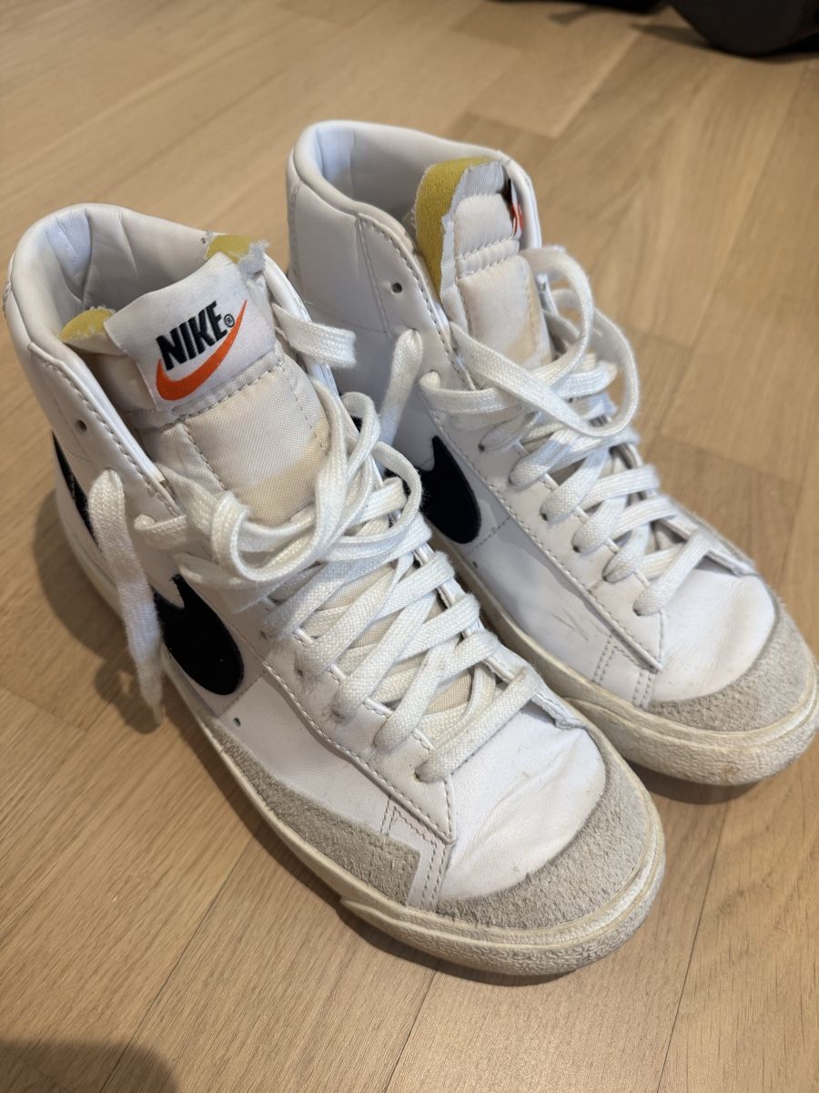 Nike Herrenschuhe: Nike Sneaker – Gebraucht aus Winterthur von KarinSue 1