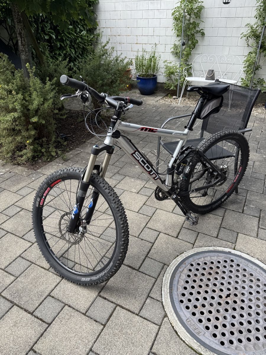Scott Biciclette: Scott Genius MC 40 – Difettoso da Thunstetten venduto da OldsRocket350