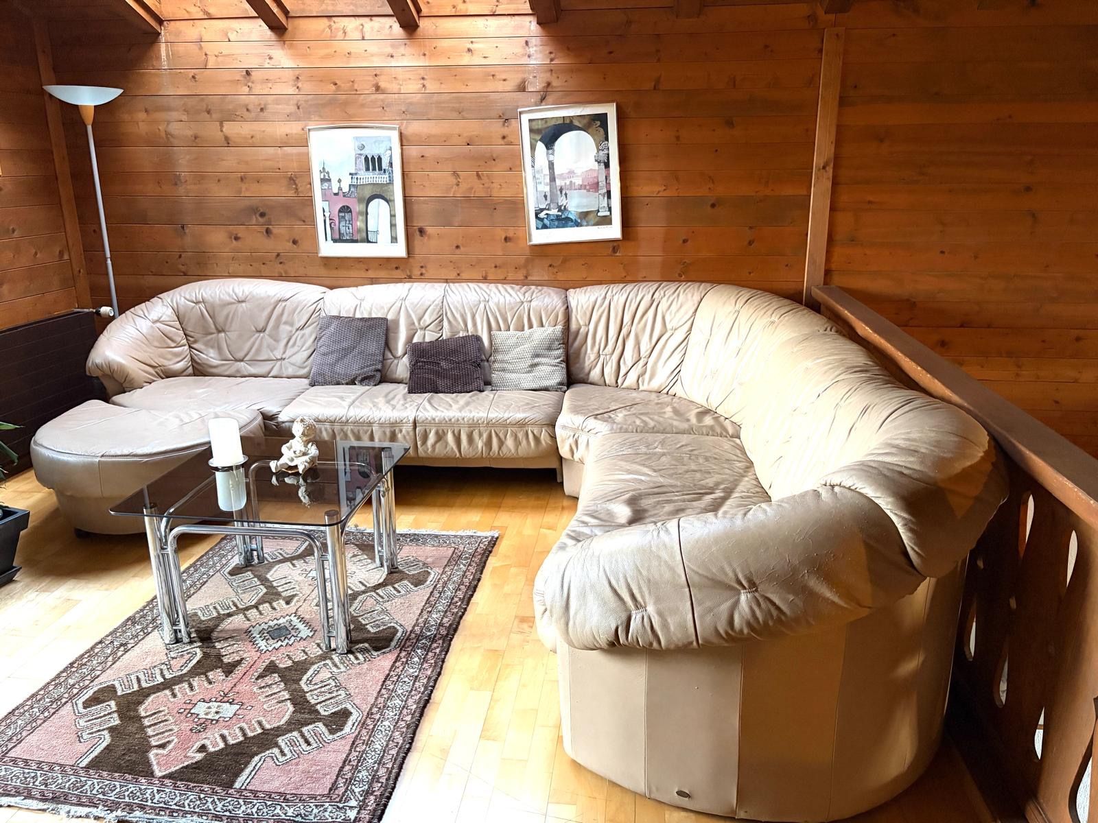 Divani: Ecksofa Leder beige mit Hocker gebrauchter Zustand – Usato da Uetendorf venduto da hutten7