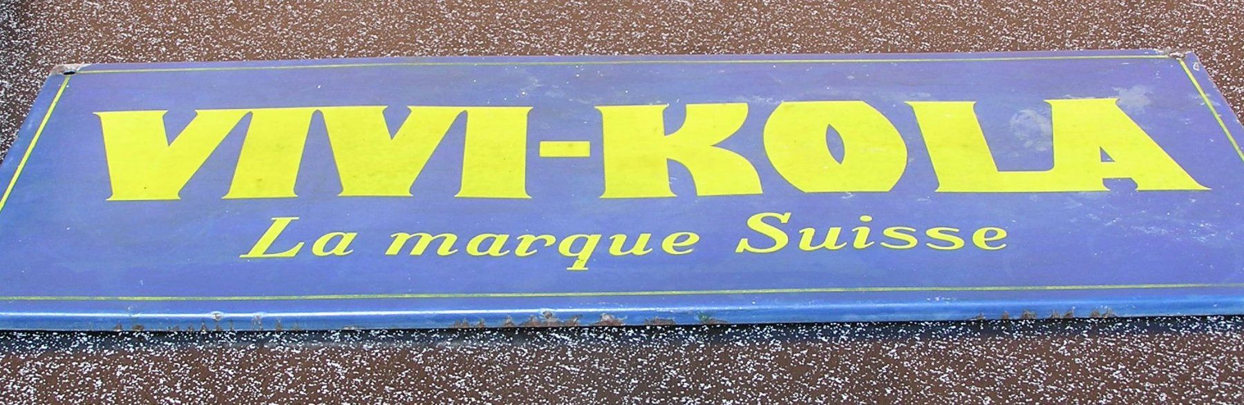 Insegne: VIVI-KOLA EMAILSCHILD ORIGINAL – Usato da Grenchen venduto da Antique-hunter 6