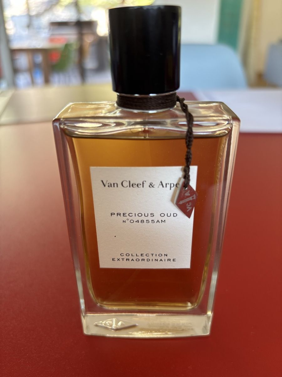 Van Cleef Profumi & Eau de Toilette: Van Cleef & Arpels - Precious Oud 75ml – Usato da Gordevio venduto da sasmuele1092 1