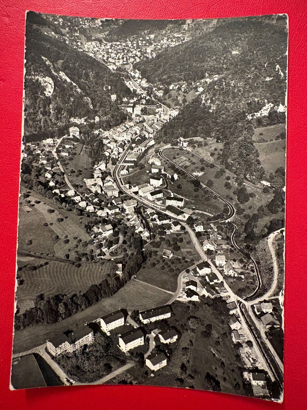 Cartoline postali: 1973 / Flugaufnahme Waldenburg BL – Usato da St-Légier-Chiésaz venduto da Theo006