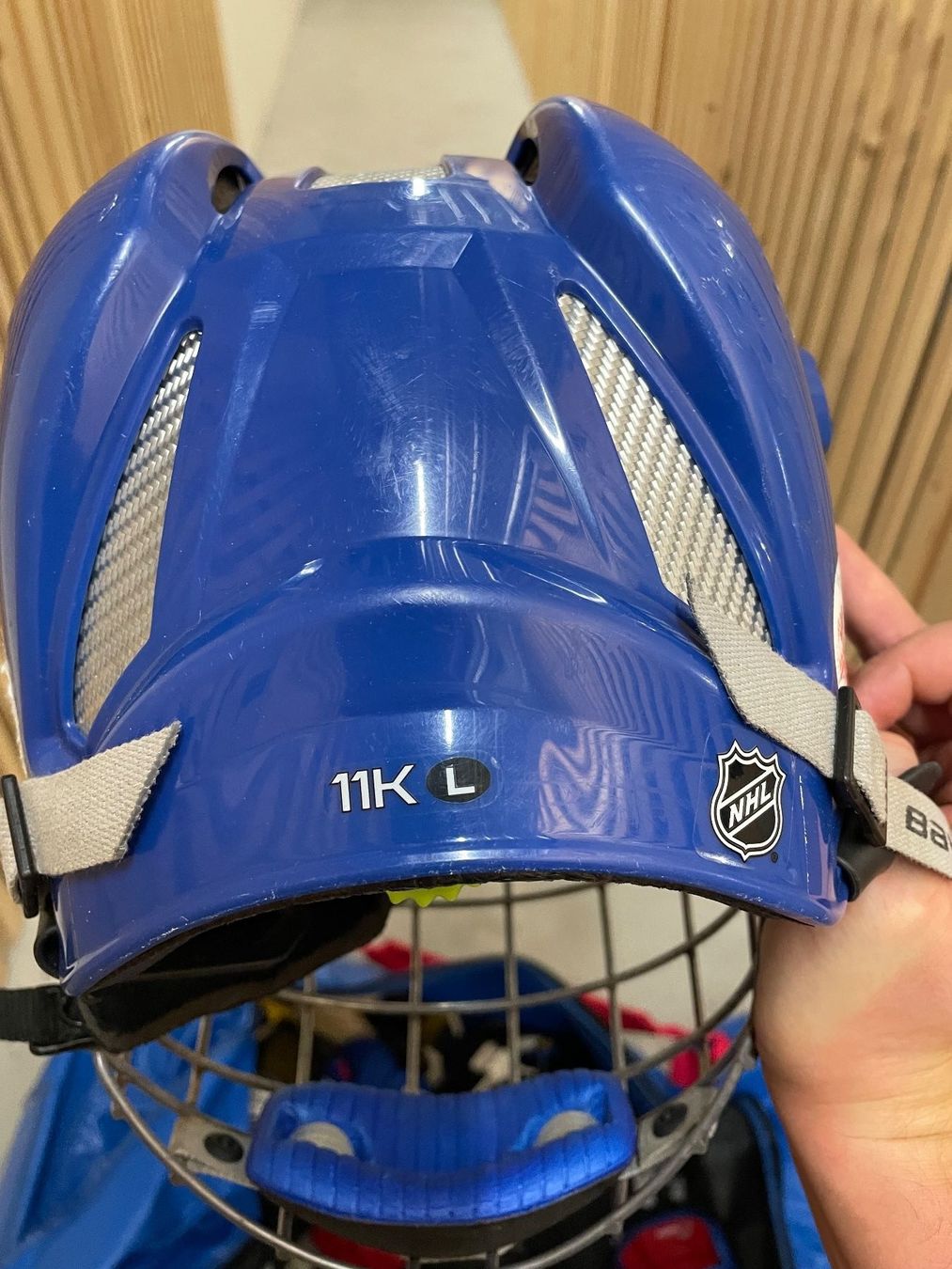 Schutz & Schoner: Eishockey Ausrüstung – Gebraucht aus Winterthur von  2