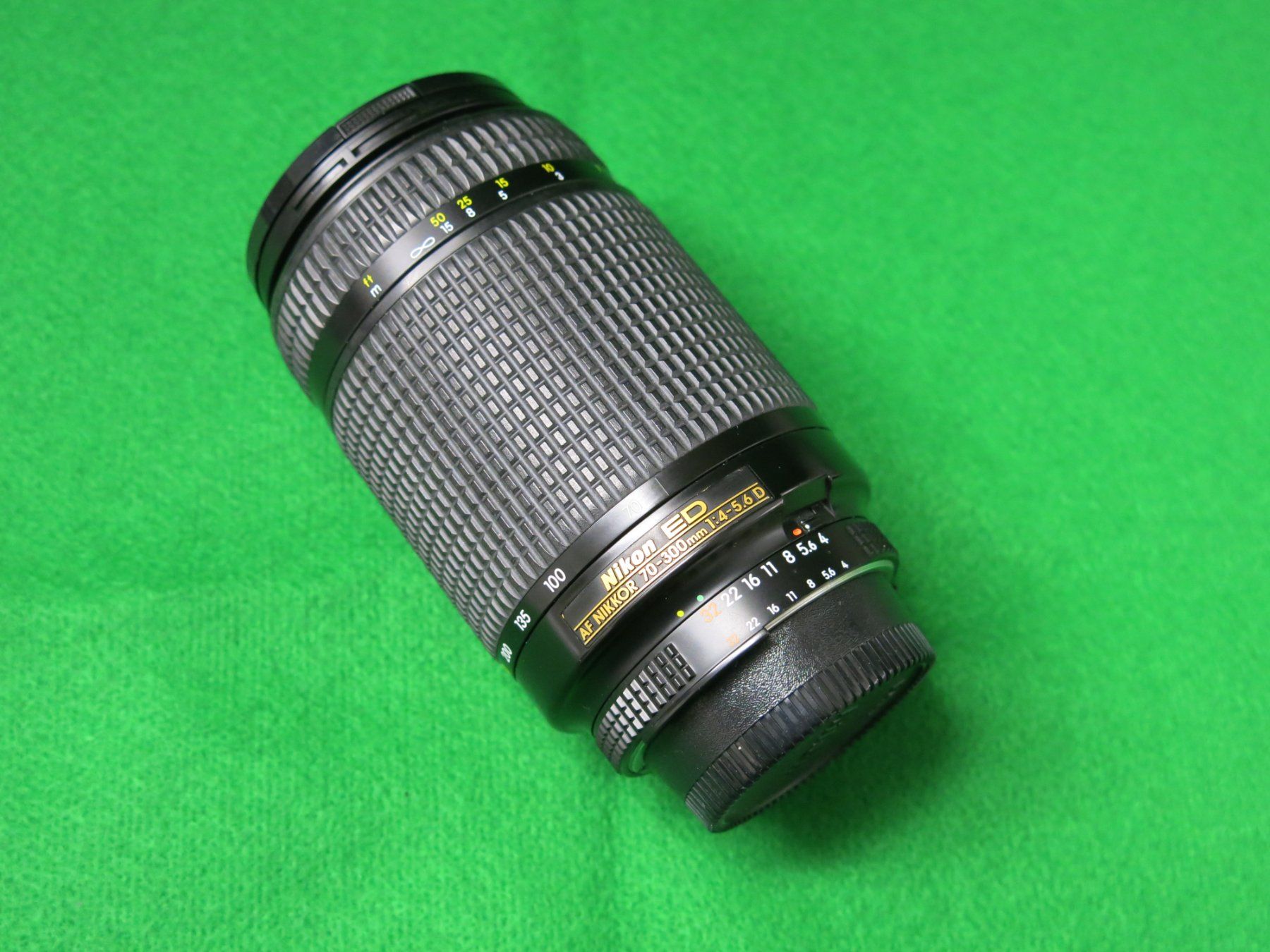 Nikon Obiettivi: AF Objektiv Telezoom Nikon ED 70-300 – Usato da Bösingen venduto da Ruffus111