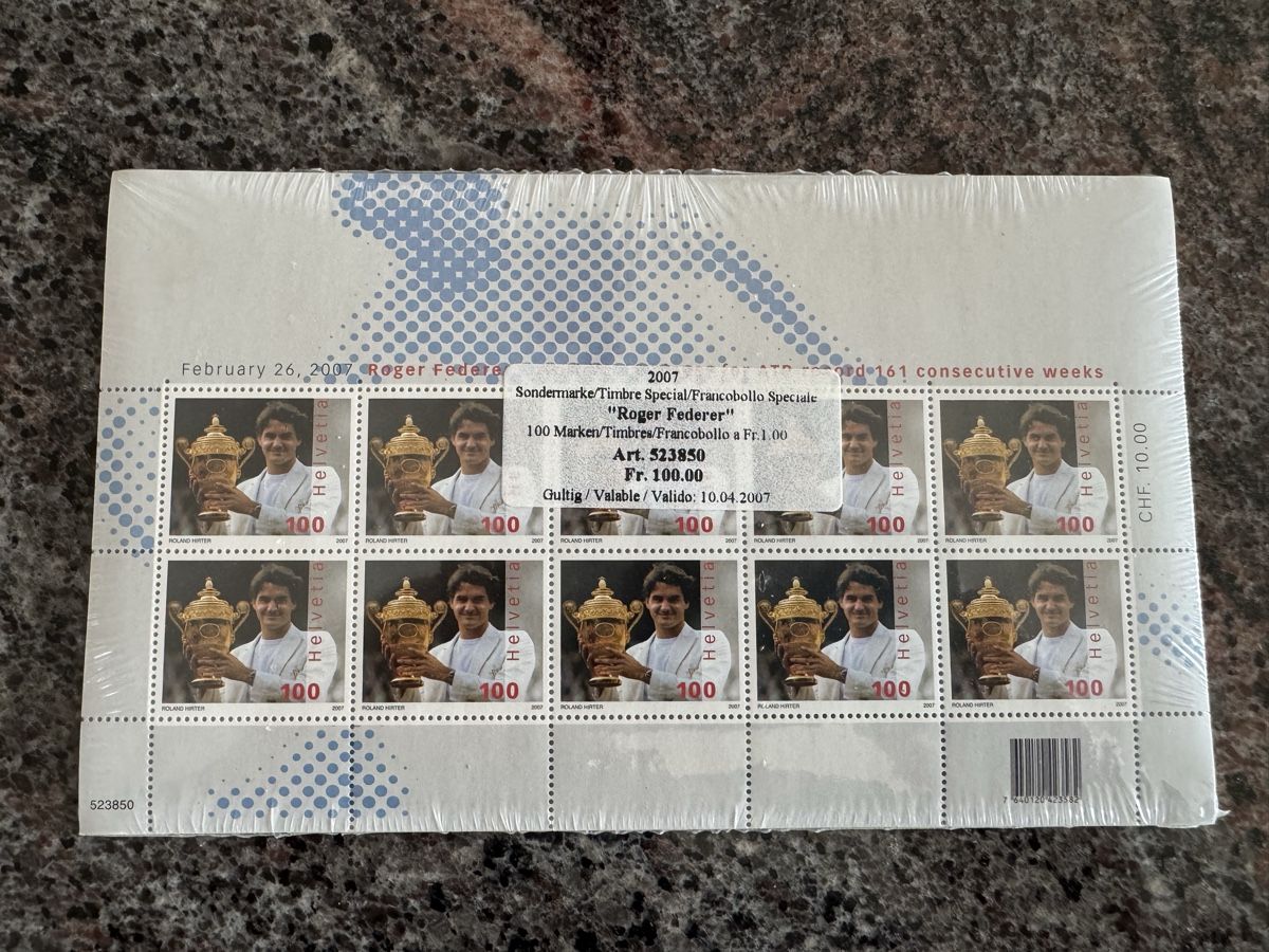 Tutti i francobolli: Roger Federer 10 Kleinbogen 100,- postfrisch à je Sfr1.00 – Nuovo e nell'imballaggio originale da Oberengstringen venduto da gbr_zurich