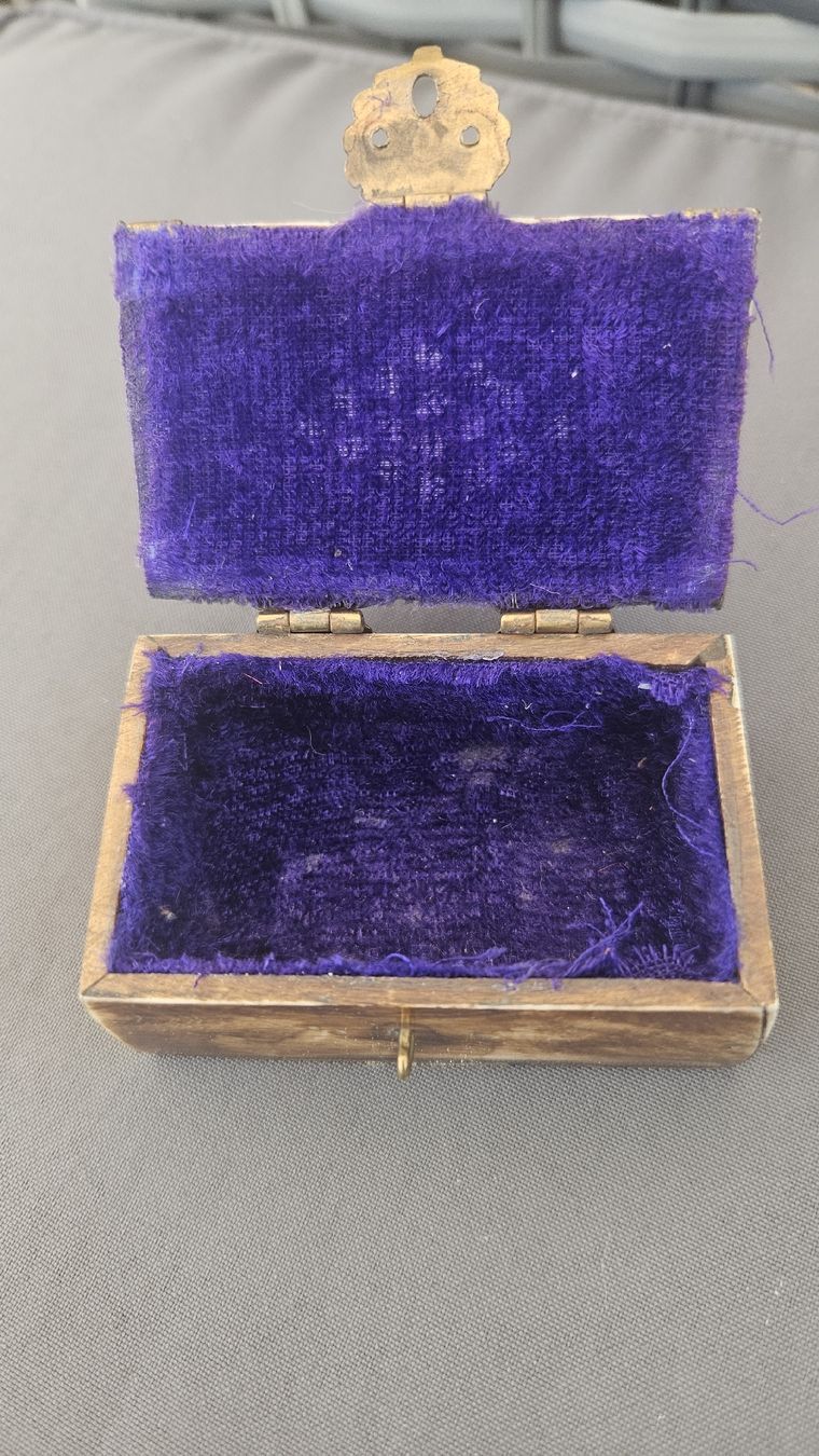 Cassapanche: Kleine Truhe Schmuck Box – Usato da Rickenbach b. Wil venduto da nic_8ljr 2