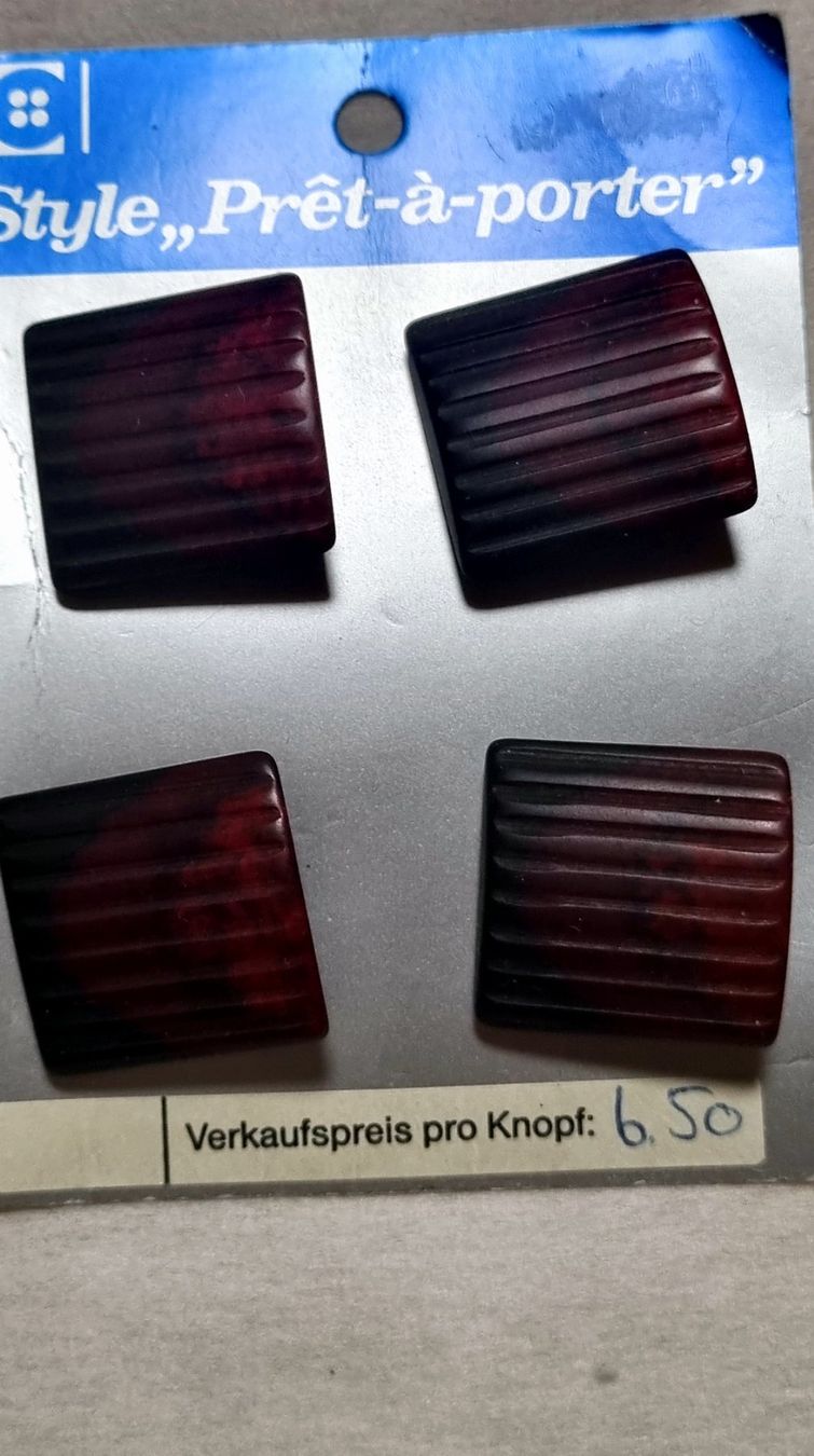 Bottoni: Set 6 Vintage Knöpfe – Usato da Effretikon venduto da lenalisa63 1
