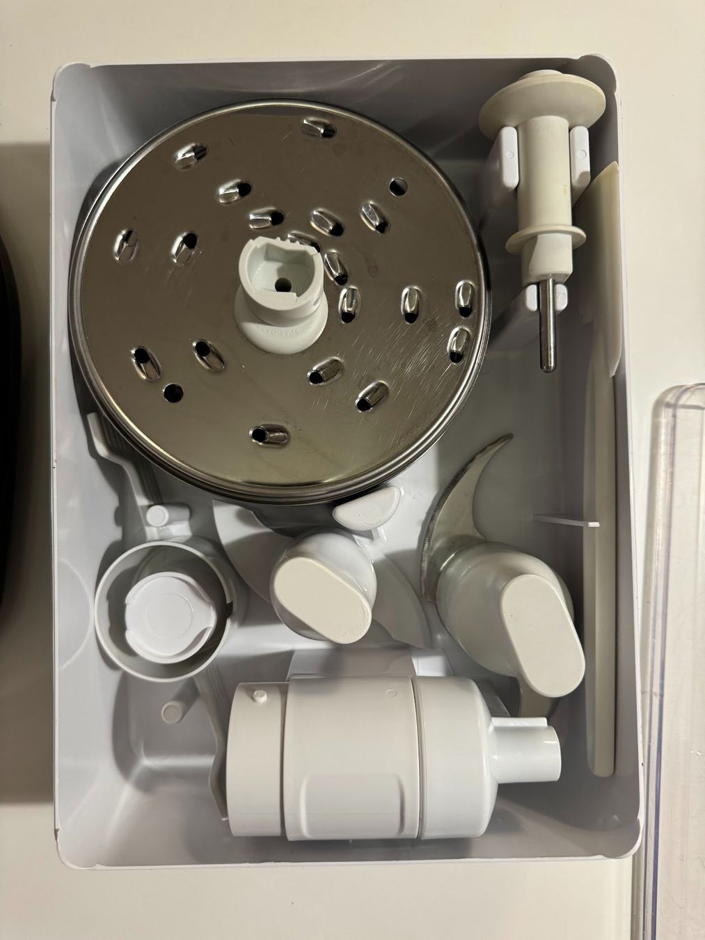 Kitchenaid Elettrodomestici da cucina: KitchenAid Artisan Küchenmaschine / Food Processor mit Zubeh – Usato da Wettingen venduto da ObradovicJelena 1