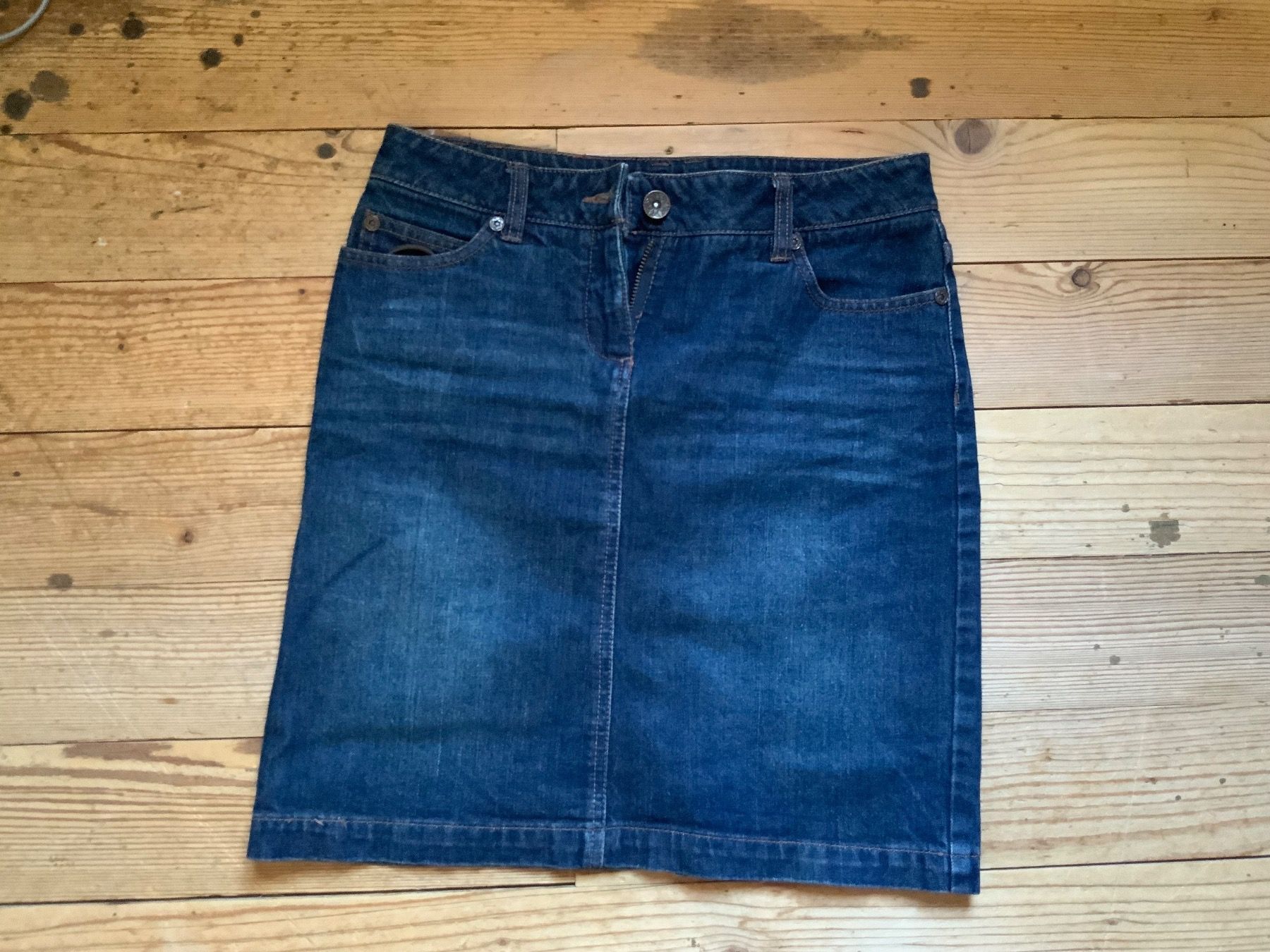 Gonne: 3 JEANSJUPES – Usato da Kehrsatz venduto da caramia02 1