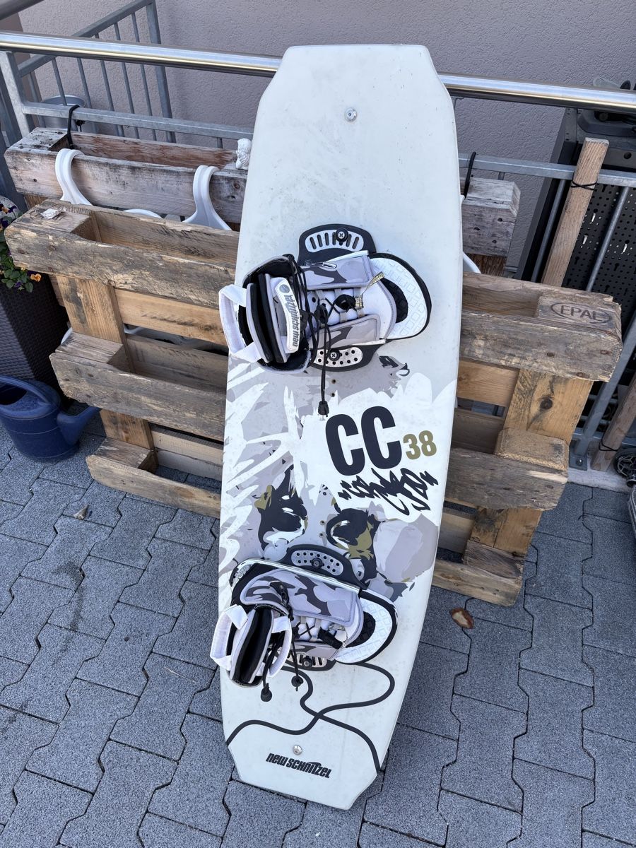 Tavole da surf e di nuoto: Wakeboard New Schnitzel CC38 – Usato da Belp venduto da phertig74