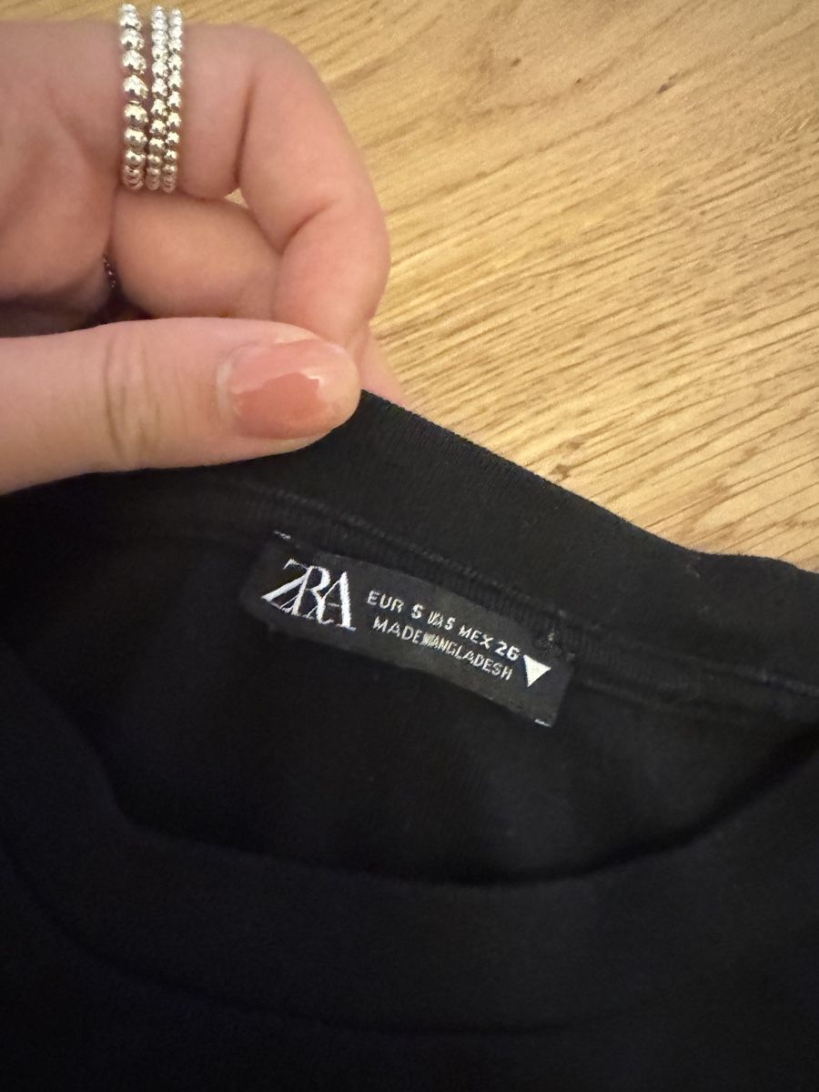 Zara T-shirt: Zara Basic Longsleeve cropped Schwarz, Gr. S, Top Zustand! – Nuovo (secondo la descrizione) da Zürich venduto da milenaxx 1