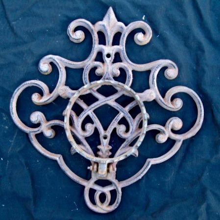 Supporti a parete: Wand-Blumentopfhalter, Eisen, Alter ? – Usato da Wolfisberg venduto da Mirjam13 1