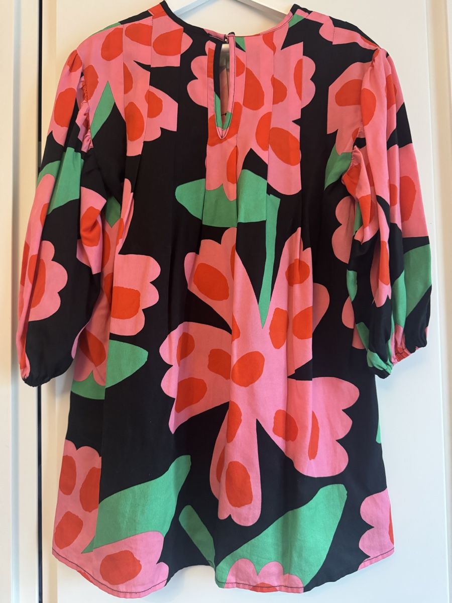 Stella McCartney Vestiti & Gonne: Sommerliches Mädchenkleid mit Blumenmuster Stella McCartney – Nuovo (secondo la descrizione) da Muttenz venduto da Winzaren