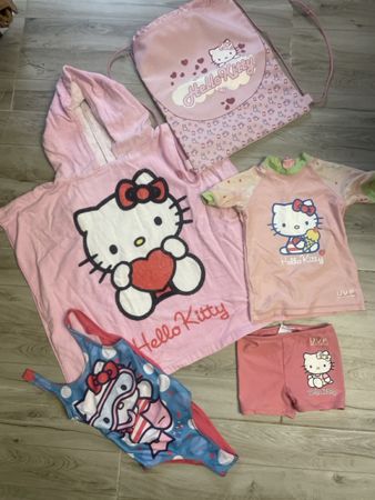 Hello Kitty Badeset Gr. 98/104Badeponcho, Badehose, UV-Shirt