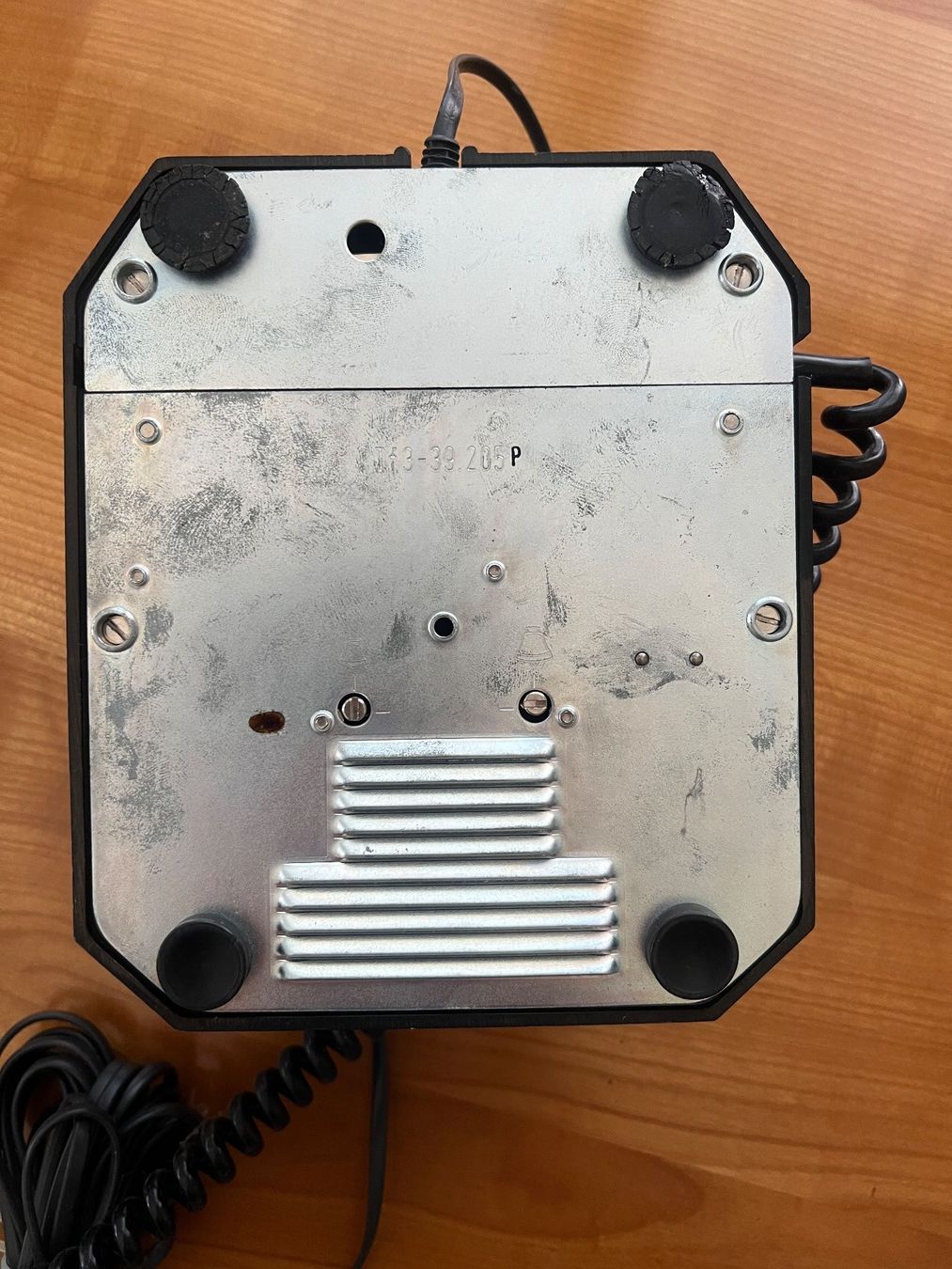 Telefone: Tischtelefon mit Wählscheibe – Gebraucht aus Solothurn von Me3 1