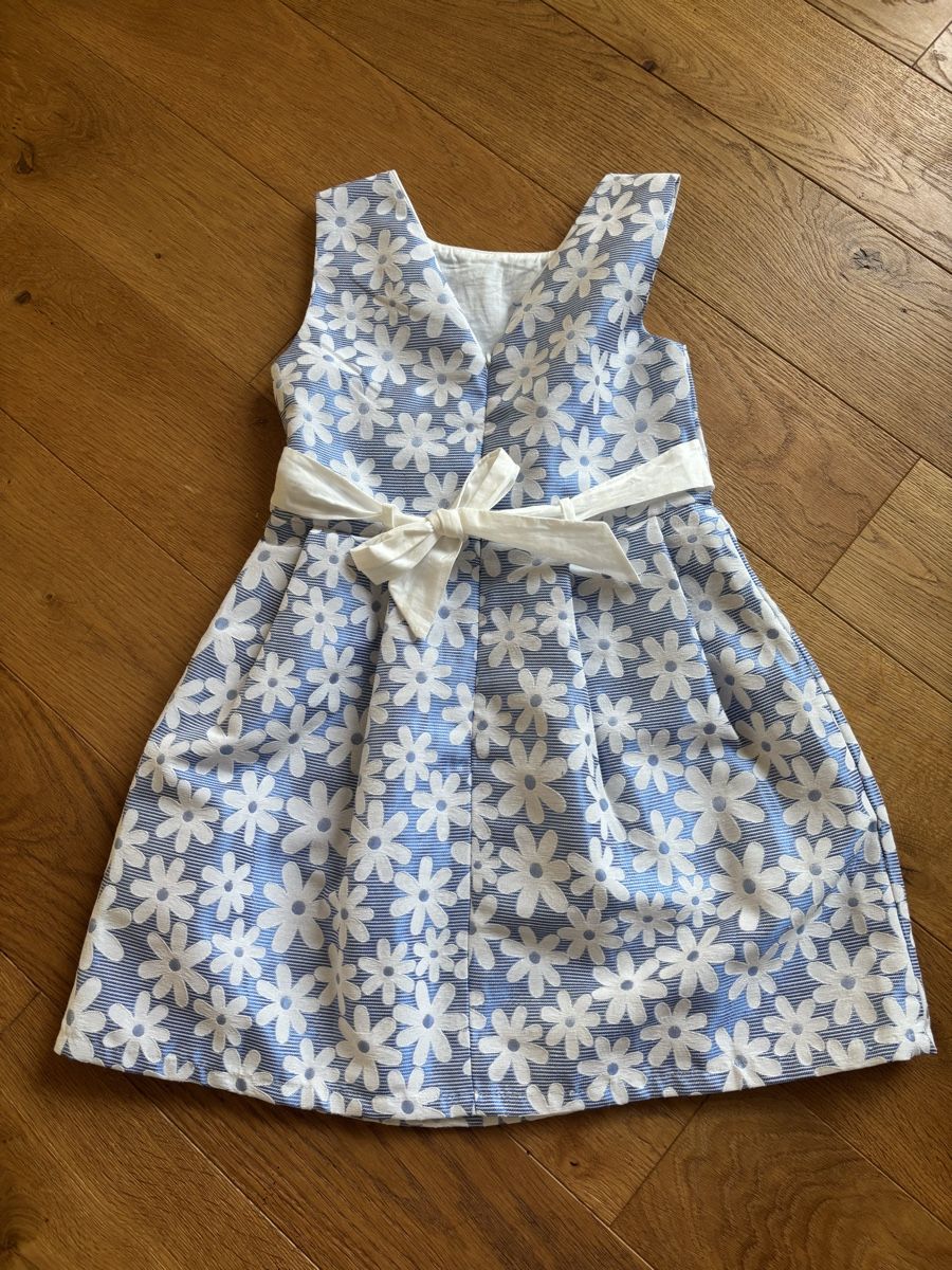 Robes et jupes: Kleid Sfera 9-10 Jahre – D'occasion à Adligenswil par ZGB 3