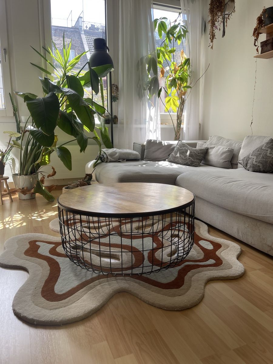 Tavoli: Schöner Couchtisch mit Holzplatte – Usato da Zürich venduto da stevesrs 1
